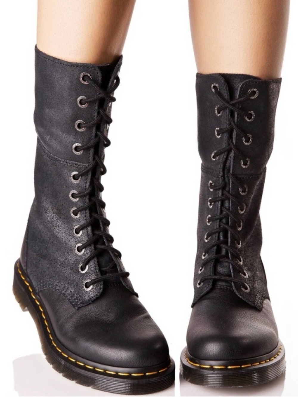 Dr Martens Hazil Lace Up Combat 11 Eye Fold Down Boots Size 5